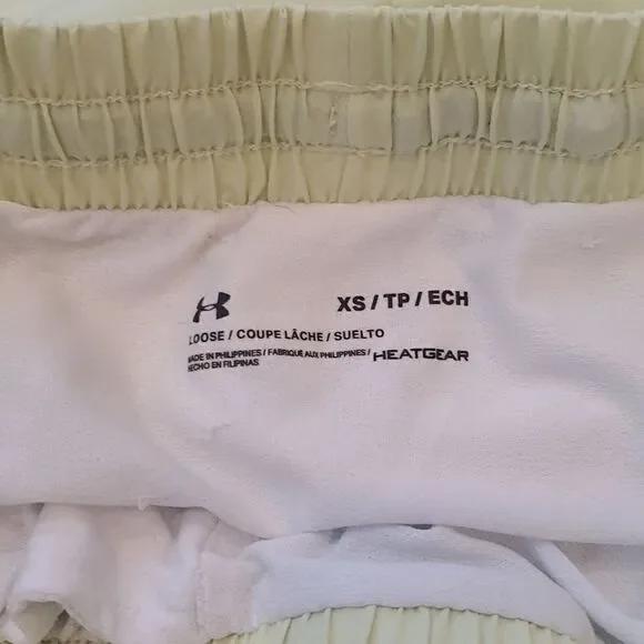 Under Armour Womens Athletic Shorts - Picture 3 of 4